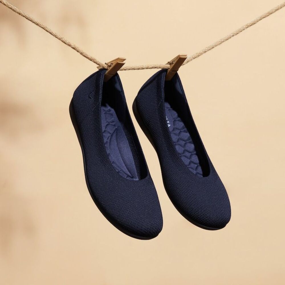 VIVAIA Round-Toe Flats (Claire) Navy EU41.5M‎ US10